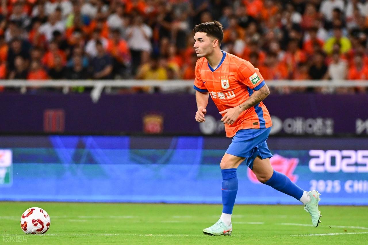 app下载-山东鲁能自己打脸了?水货外援加盟仅半年就解约,中超球队没人要