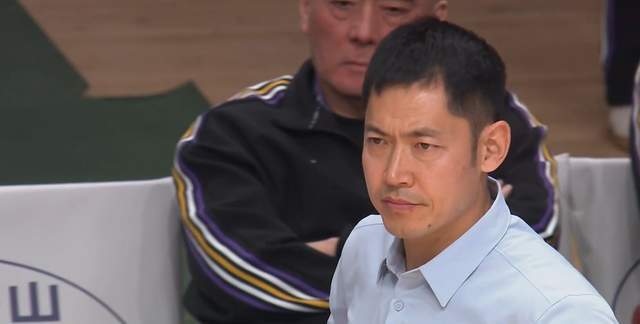 官方网站-狂输23分后,多位媒体人发声,怒斥缺乏精神领袖,矛头对准张庆鹏